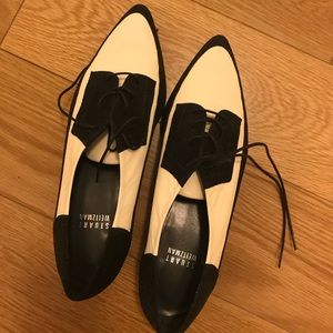 Stuart Weitzman Pointed Toe Lace Up Oxford Flat